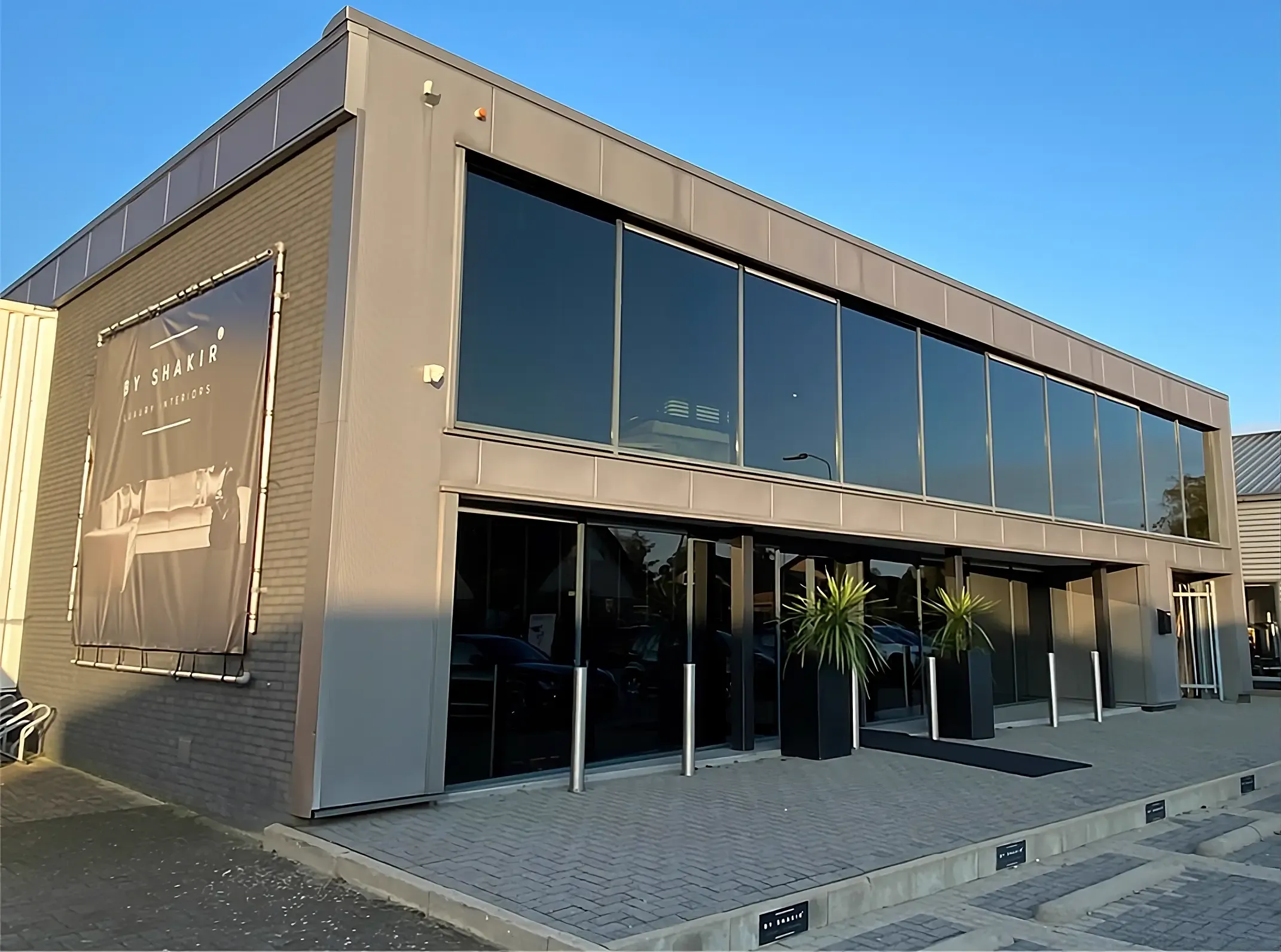 Interior of the By Shakir showroom in Tiel